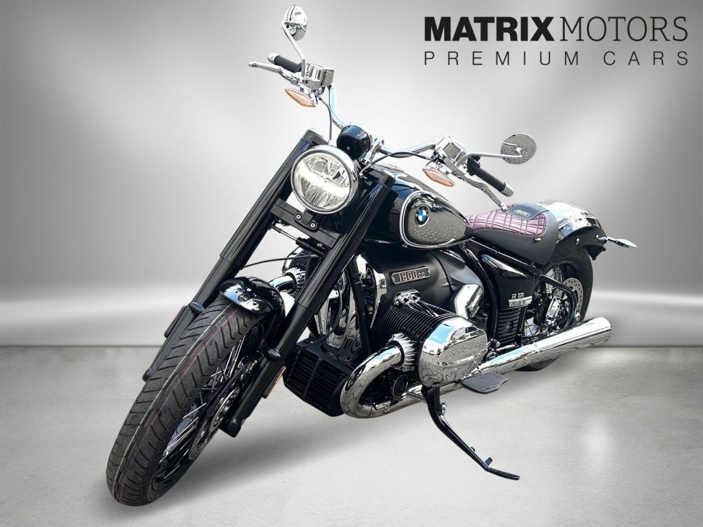 BMW R18 Classic 100 Jahre Edition Akrapovic