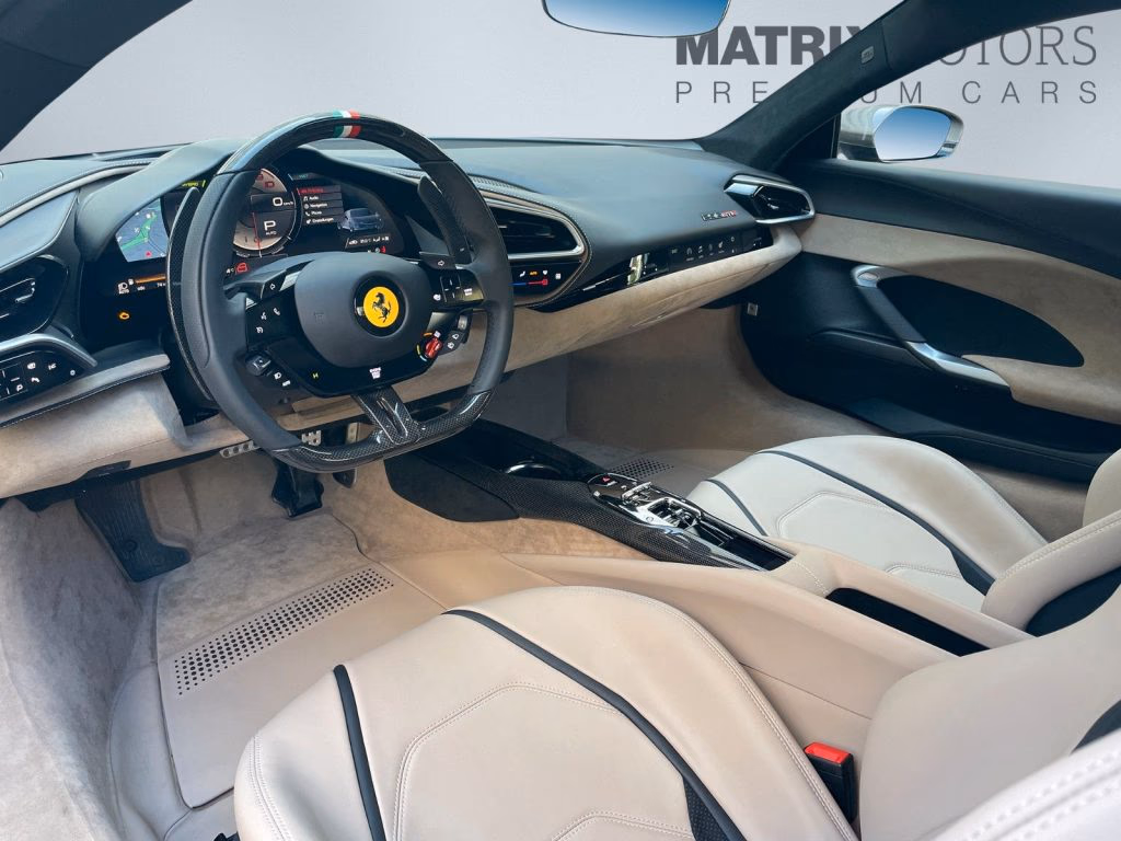 Ferrari 296 GTB | Ferrari Atelier Carbon COC Lift LED's, Ansicht 3