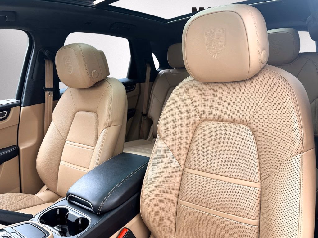 Porsche Cayenne Turbo Carbon cooled&heated Chrono 1.Hand, Ansicht 4