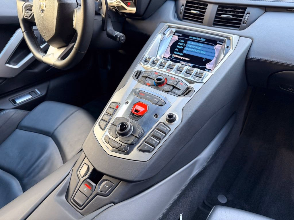 Lamborghini Aventador LP 700-4 | Lift Carbon Kamera Capristo, Ansicht 12